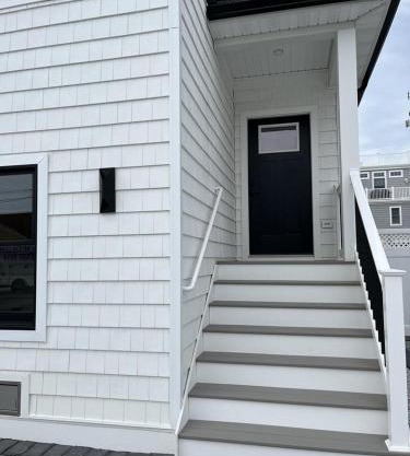 Ocean Side Spray Beach 5 Bedroom Townhome! With A Pool!