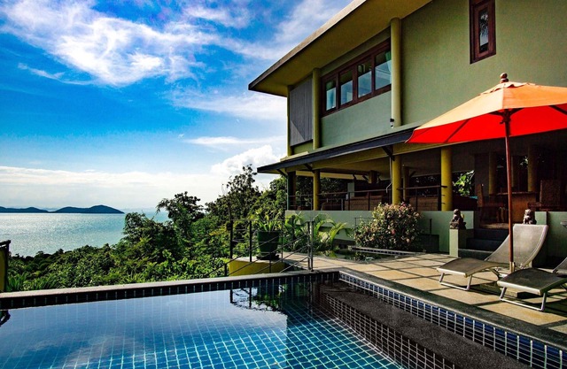 Villa Smaragd, Magnificent Ocean View, 1-Bett-Villa mit Pool, Jacuzzi, Fitnessraum & Car