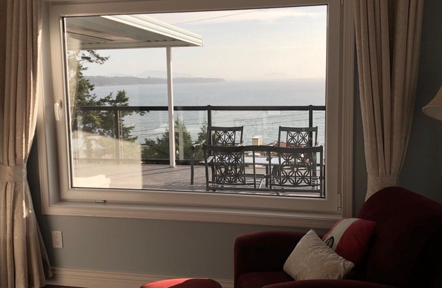Ocean View 4 Bedroom House Schritte zum Strand und Stadtzentrum