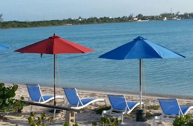 Erstaunlich reiner und blauer Meerblick - ein ruhiger und ruhiger Urlaubsort erwartet Sie