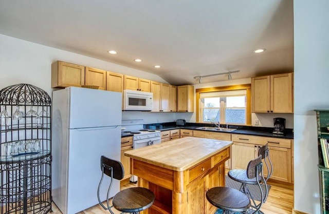 Ocean View Apartment in Winter Harbor