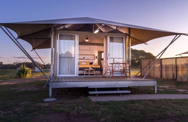 Ocean View Beachfront Glamping Tent - 2 People Only - Ocean View Beachfront Glamping Tent - 2 People Only