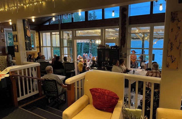 Ocean View OysterSuite at OysterBeds.ca and The Laughing Oyster Restaurant