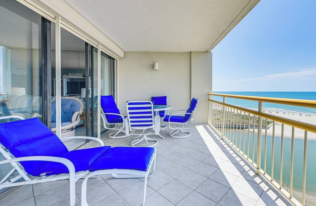 Ocean View & Pool Access: Condo in Myrtle Beach