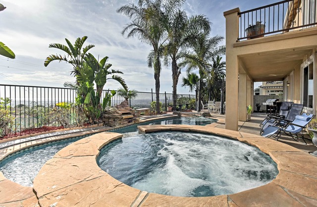 NEU! Luxushaus in San Diego mit Outdoor-Oase und Pool!