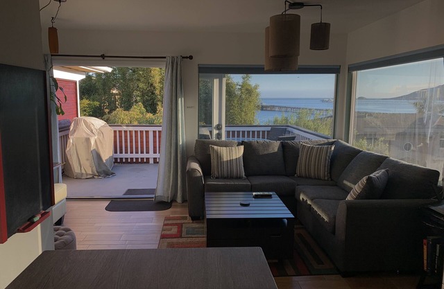 OCEAN ANSICHTEN! 2BED / BATH BEACH FLAT 1 BLOCK ZUM STRAND(Lärmempfindlicher Komplex)
