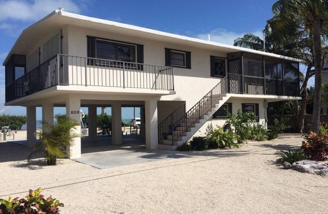 3 Schlafzimmer Haus mit Meerblick und Canal Dockage - 141 Ocean Ln.