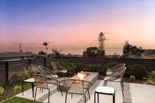 Ocean Views w Stunning Sunsets by the Firepit