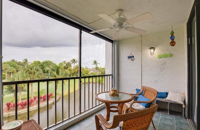 Ocean Village Condo 3 Pools, Hot Tub and Beach