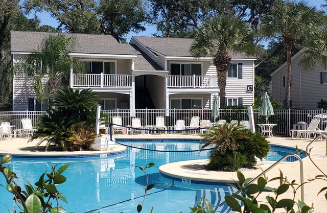 Ocean Walk 1Bd/1Ba Condo Close to the Village Pier Area