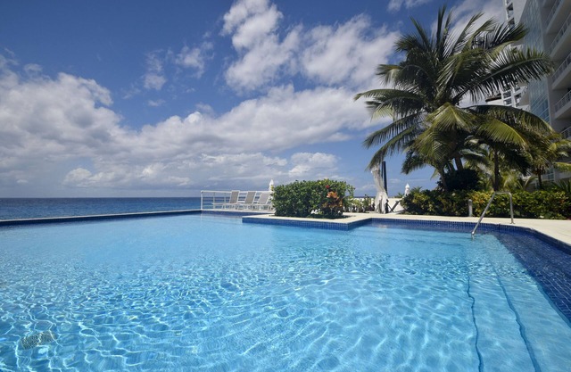 Oceanfront Condo w/Sparkling Pool
