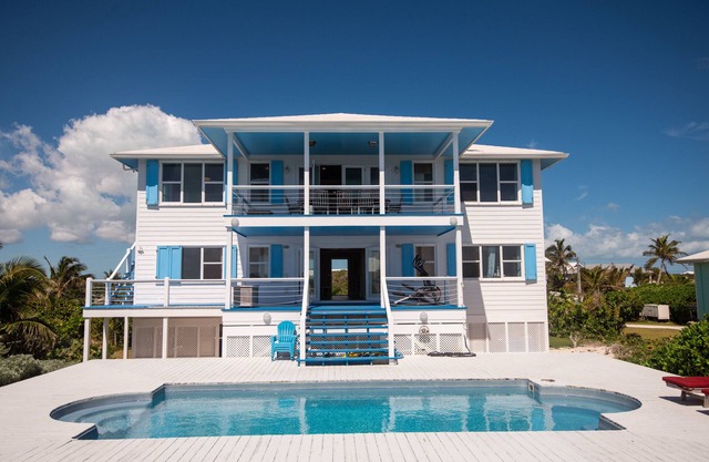 Oceanfront, 35 ft Pool, herrlicher Blick auf das Meer - Ideale Lage