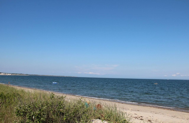 Strandhaus am Meer mit eigenem Strand zu vermieten