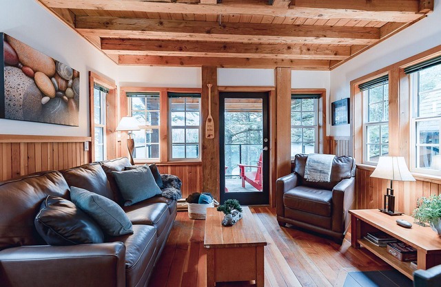 Oceanfront Cabin With 2 Private Decks! ⎮Sea Glass