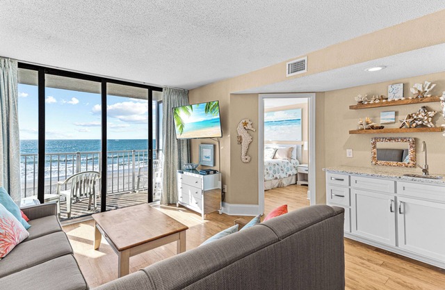 Oceanfront, komplett renoviert, Traumurlaub im Sands Beach Club # 325