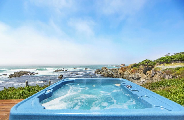 Wohnung am Meer mit eigenem Whirlpool, möblierter Terrasse und Blick - zu Fuß zum Strand