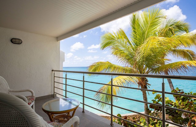 * SUMMER SPECIAL * Gemütliche und moderne Wohnung / Mullet Bay Walking Dis