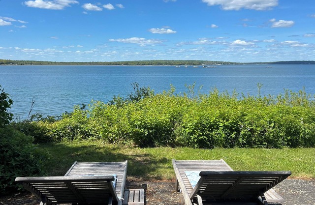 Oceanfront Cottage & Guest House, Privatstrand, 3 Meilen zum Acadia National Park