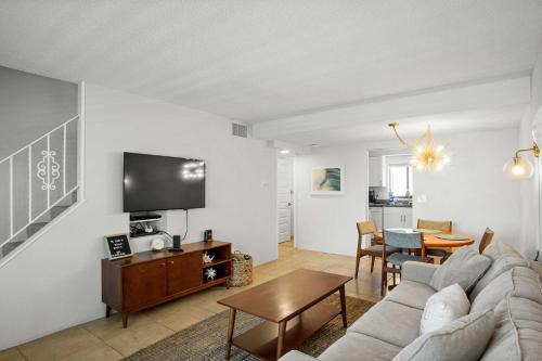 Oceanfront Daytona Beach Condo with Beach Views!