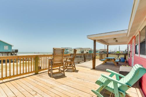 Oceanfront Deck Surfside Beach Vacation Rental!