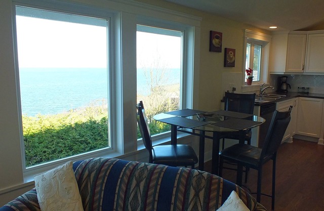 Oceanfront / Fabulous Views / Sonnenaufgang / Eagles - Parksville BC