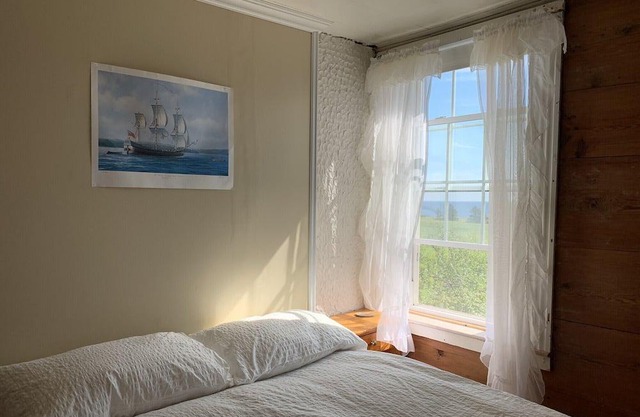 Oceanfront farmhouse retreat