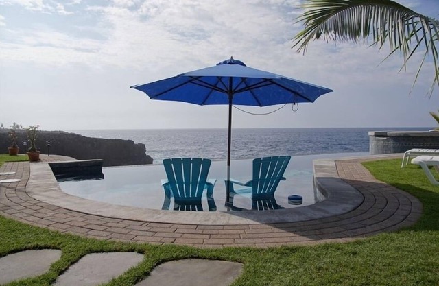 Haus am Meer mit Infinity-Pool und Spa "The Cove at Milolii"