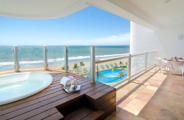 Luxuriöses Apartment in einem privaten Komplex in Nuevo Vallarta direkt am Sandstrand