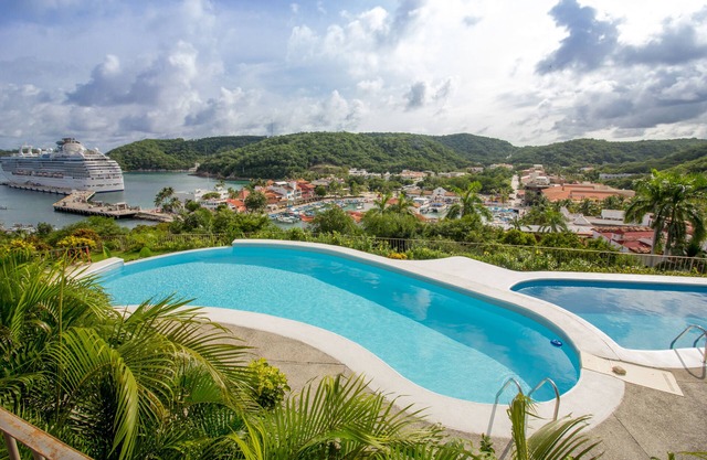 Oceanfront Marina Views with Spacious Living & Central Location