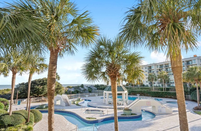 Oceanfront Oasis In The Heart Of Pawleys Island
