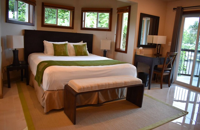 Oceanfront Orchid Room - Hilo Beach House (Keine Reinigungsgebühr)