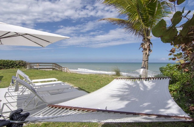 Oceanfront Pool Home mit Vacation Ausstattung