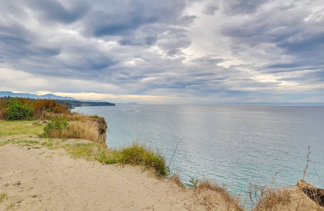 Oceanfront Port Angeles Home w/ Mountain View!