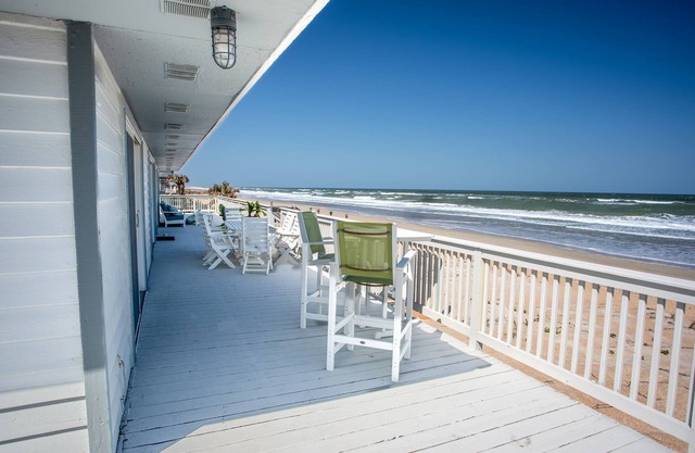 Oceanfront Private Beach Access, Groups & Families
