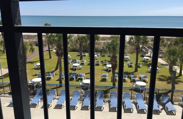 Suite de luna de miel frente al mar 3 (diciembre-febrero $ 39 M-Th)