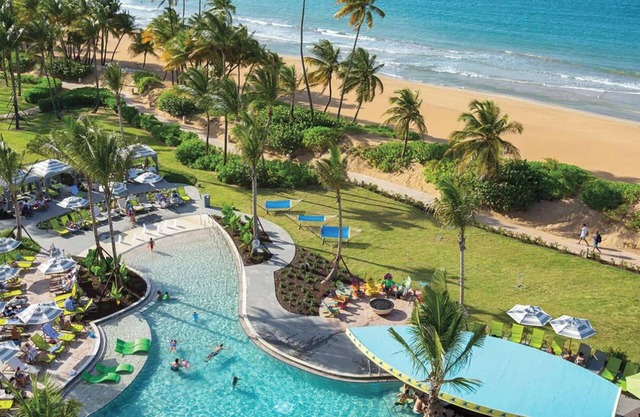 Oceanfront Resort, King Bed, Full Kitchen near San Juan & El Yunque Rainforest