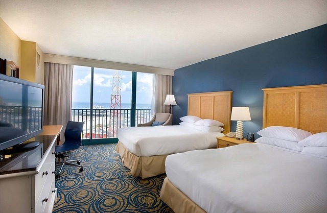 Oceanfront Resort w/Sparkling Pool, Gym & Volleyball Court! Near the Beach!