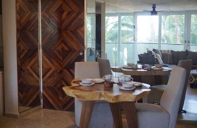 Oceanfront Retreat in Condado – Steps from La Placita & Calle Loíza!