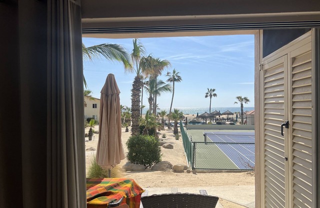 Oceanfront San Jose del Cabo Viva #7. Quiet 48 condos heated pool & pickleball