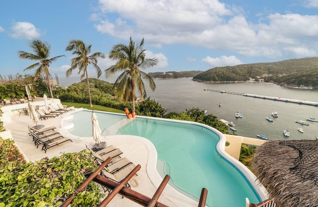 Oceanfront Two Bedroom Condo mit privater Dachterrasse | Alles zu Fuß erreichen