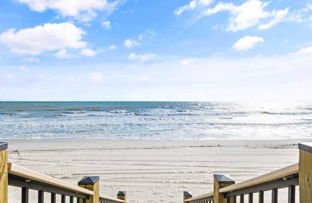 Oceanfront Vacation at Garden City Beach NO ELEVATORS