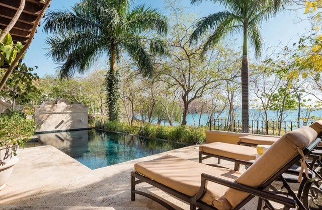5 Schlafzimmer Ocean Front Home in Las Catalinas Beach Town