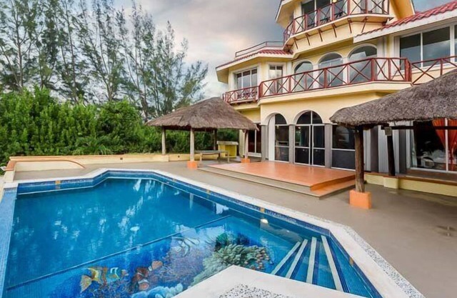 Oceanfront Villa, Private Pool, Great Sunsets