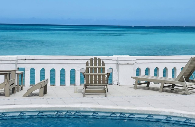 Oceanfront Villa with stunning views and private pool