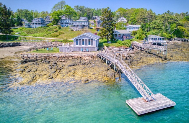 Oceanfront with private dock and float. Three bedroom, two bathroom cottage on Linekin Bay