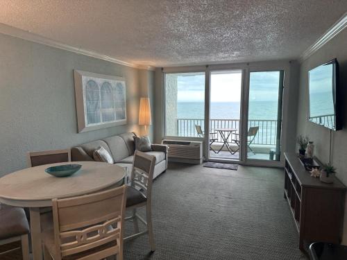 Oceans Edge Escape