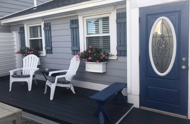 Oceanside northerly half house with private access to Salisbury Beach