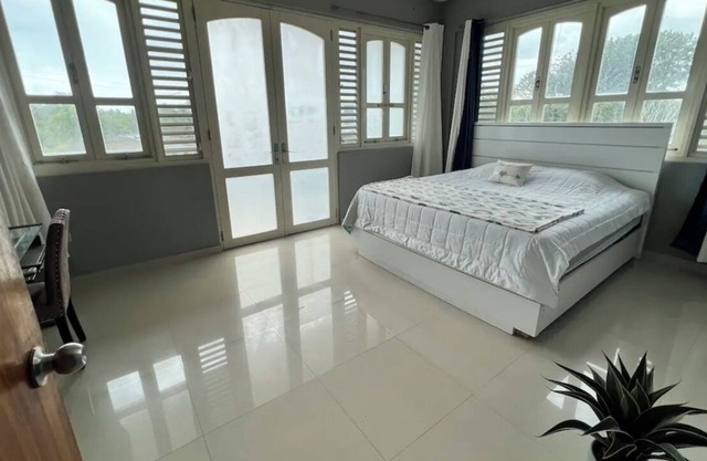 Oceanside Oasis by the Beach