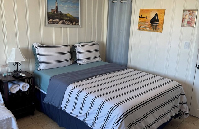 Oceanside Studio in North Beach!