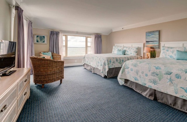 Oceanview 2 King Bed Luxe Suite for 4